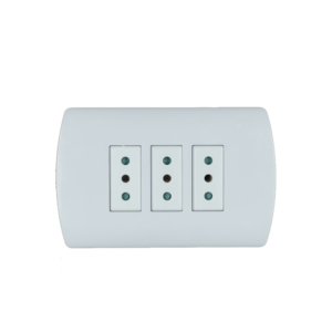 ENCHUFE TRIPLE EMBUTIDO 10 AMPERES BLANCO ARIS MEC